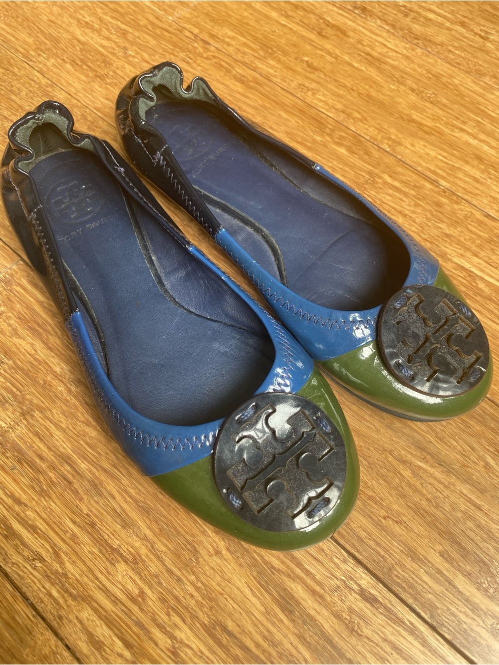 Tory Burch Minnie Blue Green Colourblock Ballet Patent Leather Logo Flats Sz 6M